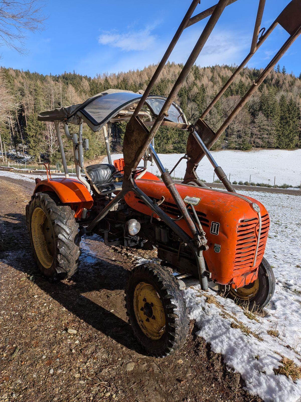 Steyr 188 mit Frontlader und Heckgewicht 2
