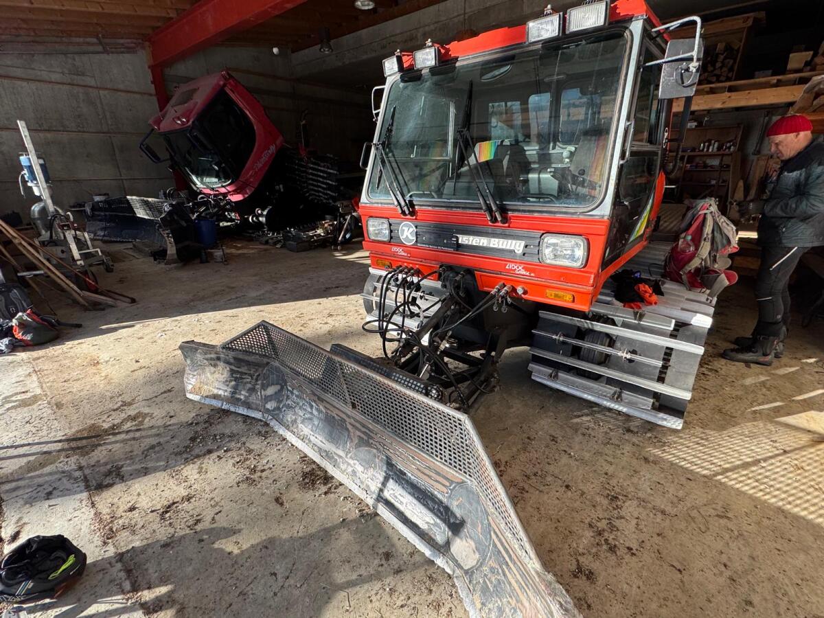 Pistenraupe Kässbohrer PB 130 2