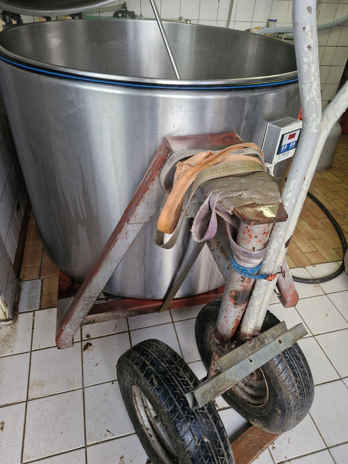 Mobiler Etscheid-Milchtank 3