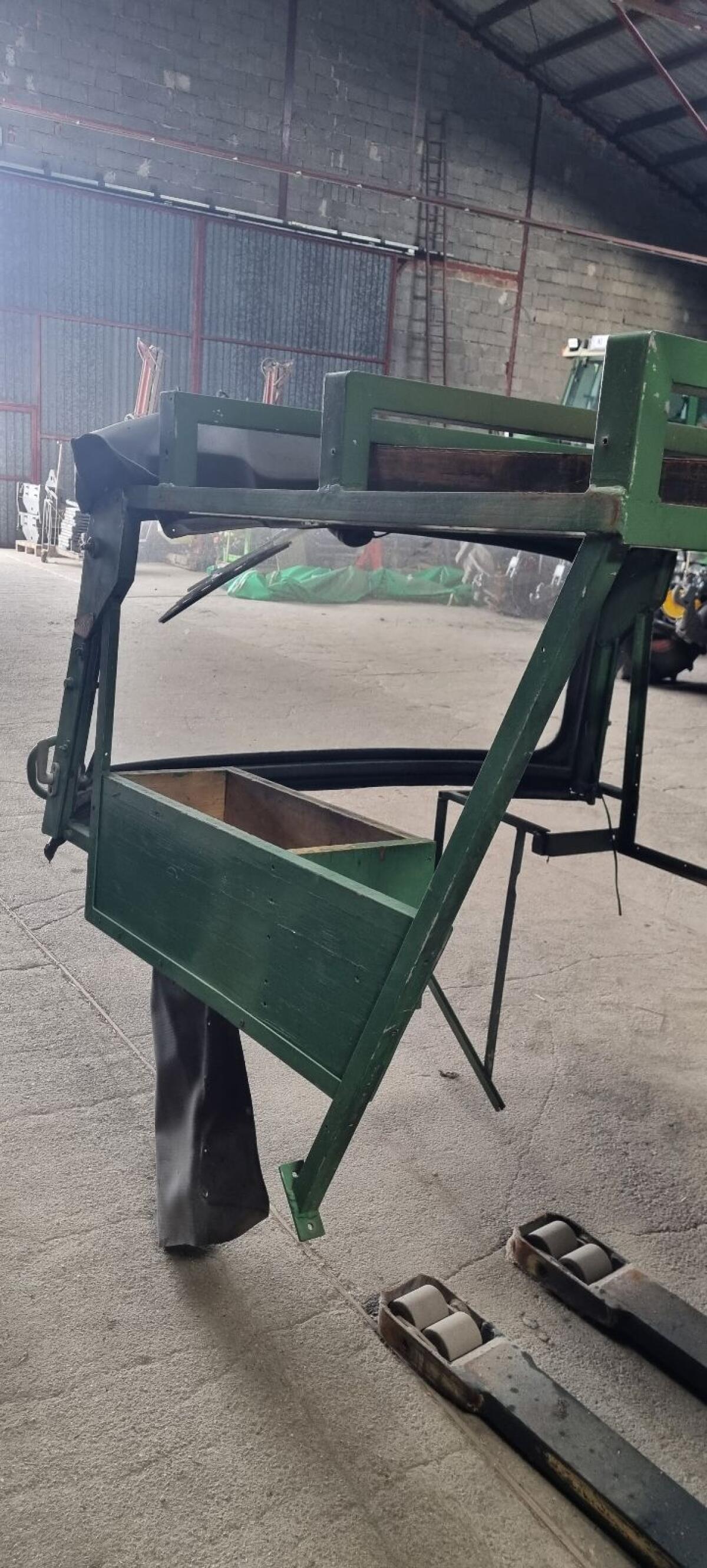 Verdeck Traktorkabine Fahrerkabine 2