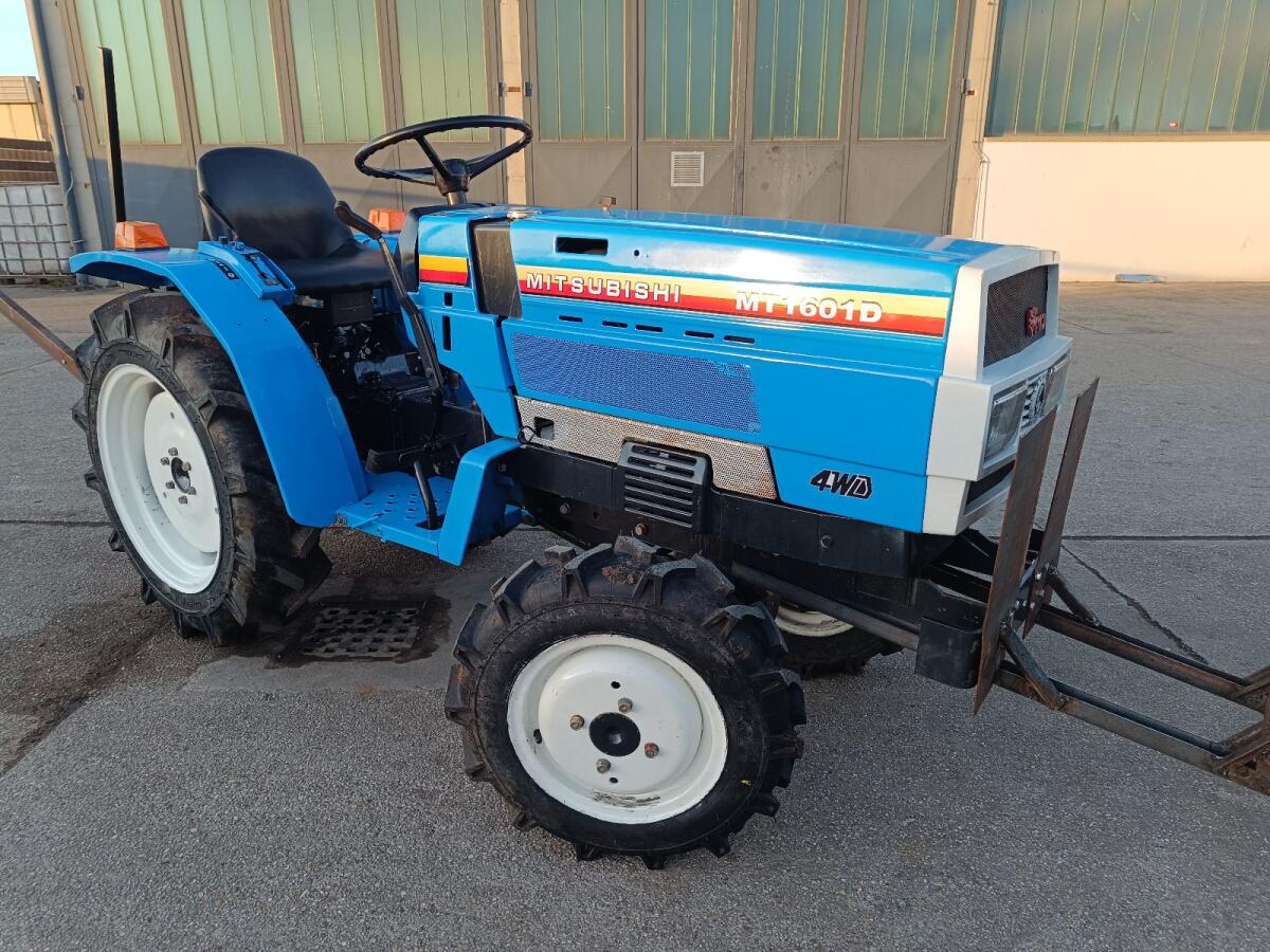 Traktor Kleintraktor MTD1601 2