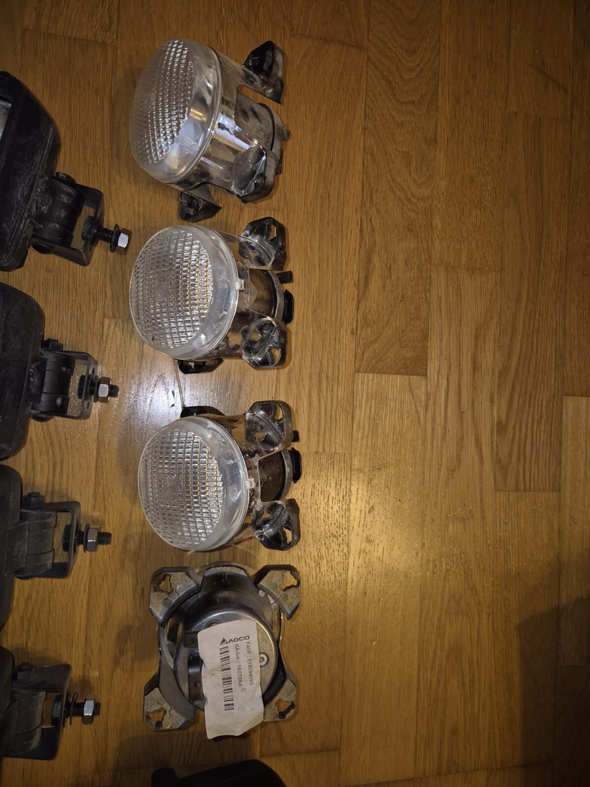 Arbeitsscheinwerfer Halogen Fendt 313 S4 2