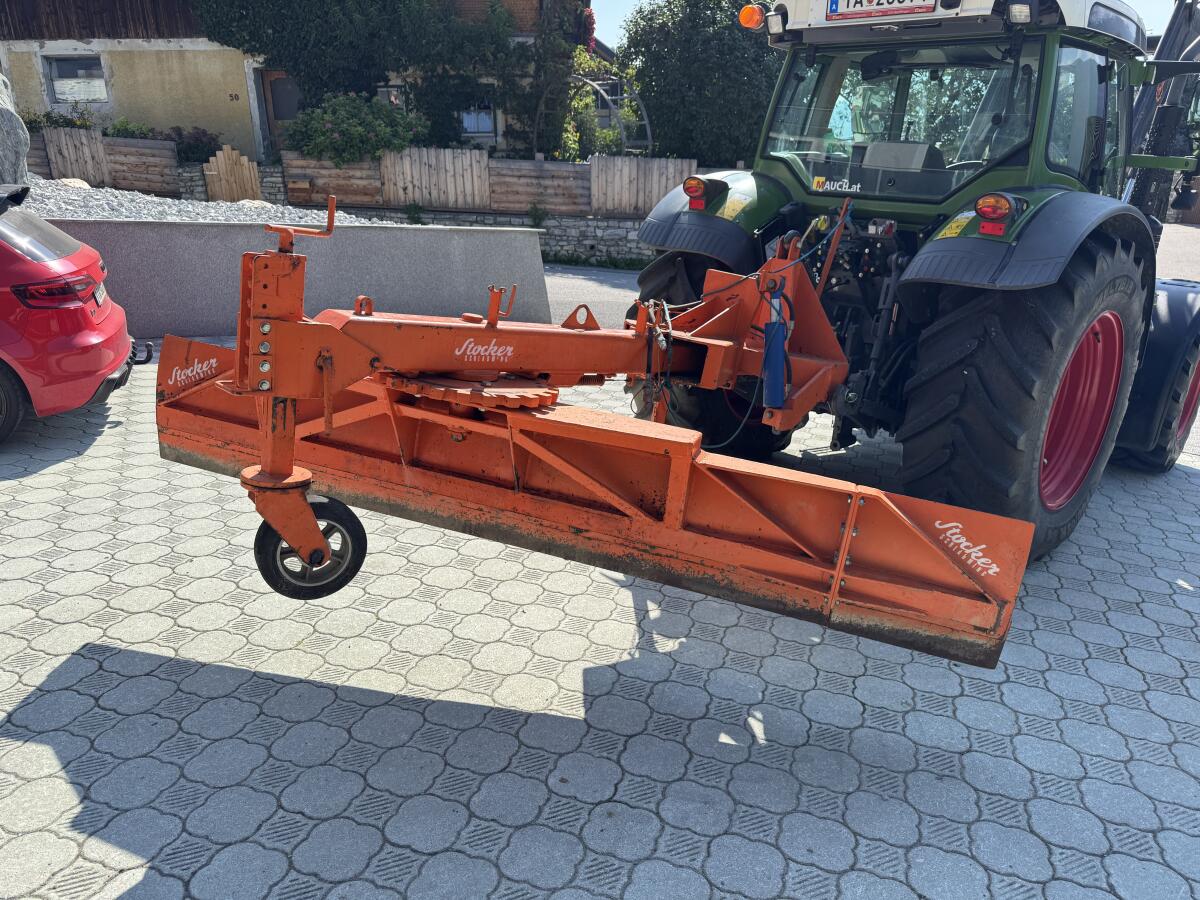 Grader für Traktor Stocker 2