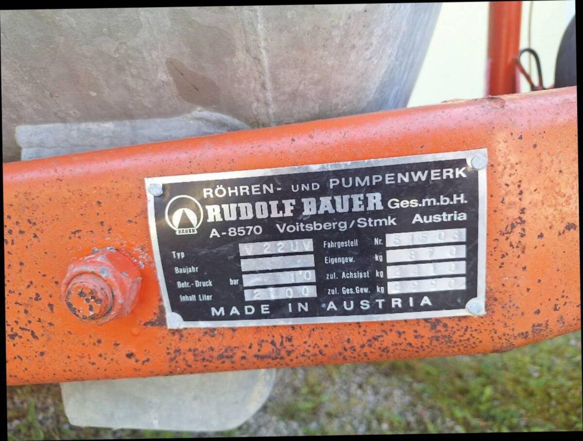 Bauer Güllefass 2.100 l V 22 UV 3