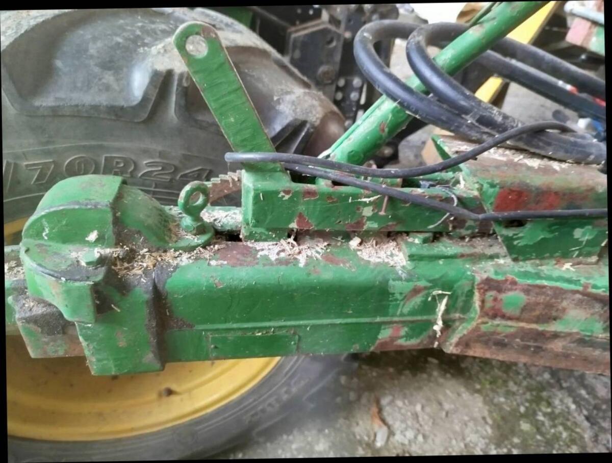 Anhänger mit hydr. angetriebenem Kratzboden 3