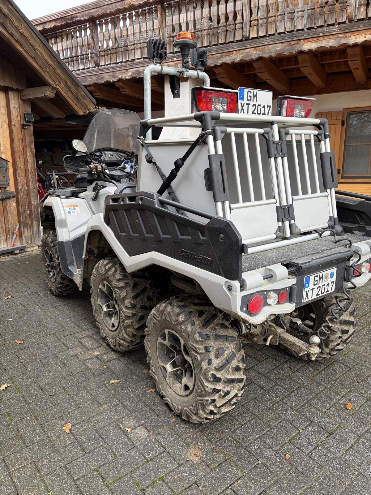 Zu verkaufen Can-Am 6x6 1000 3