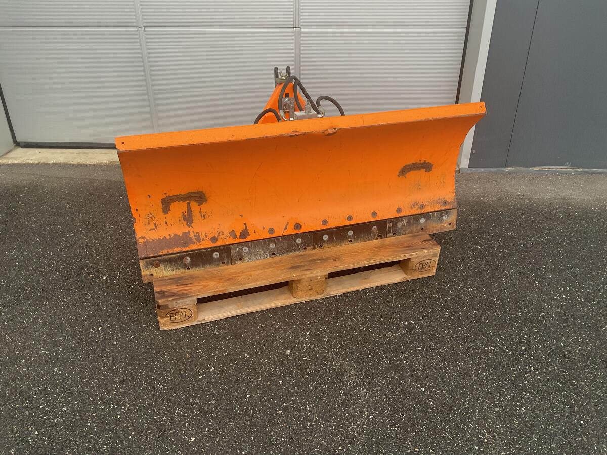 Schneepflug 1,40 m Matev für Kleintraktoren 2