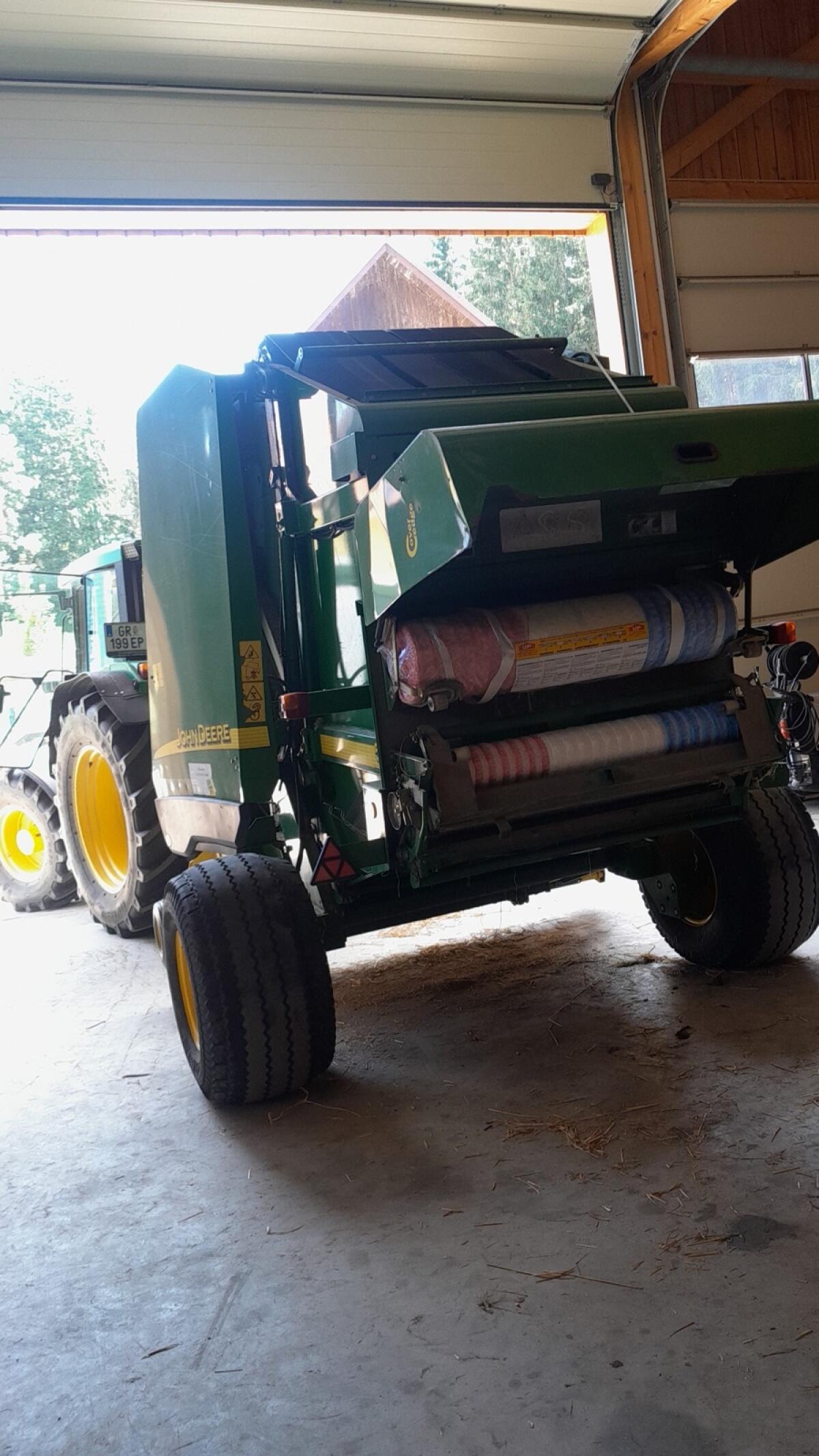 John Deere 592 Rundballenpresse 2