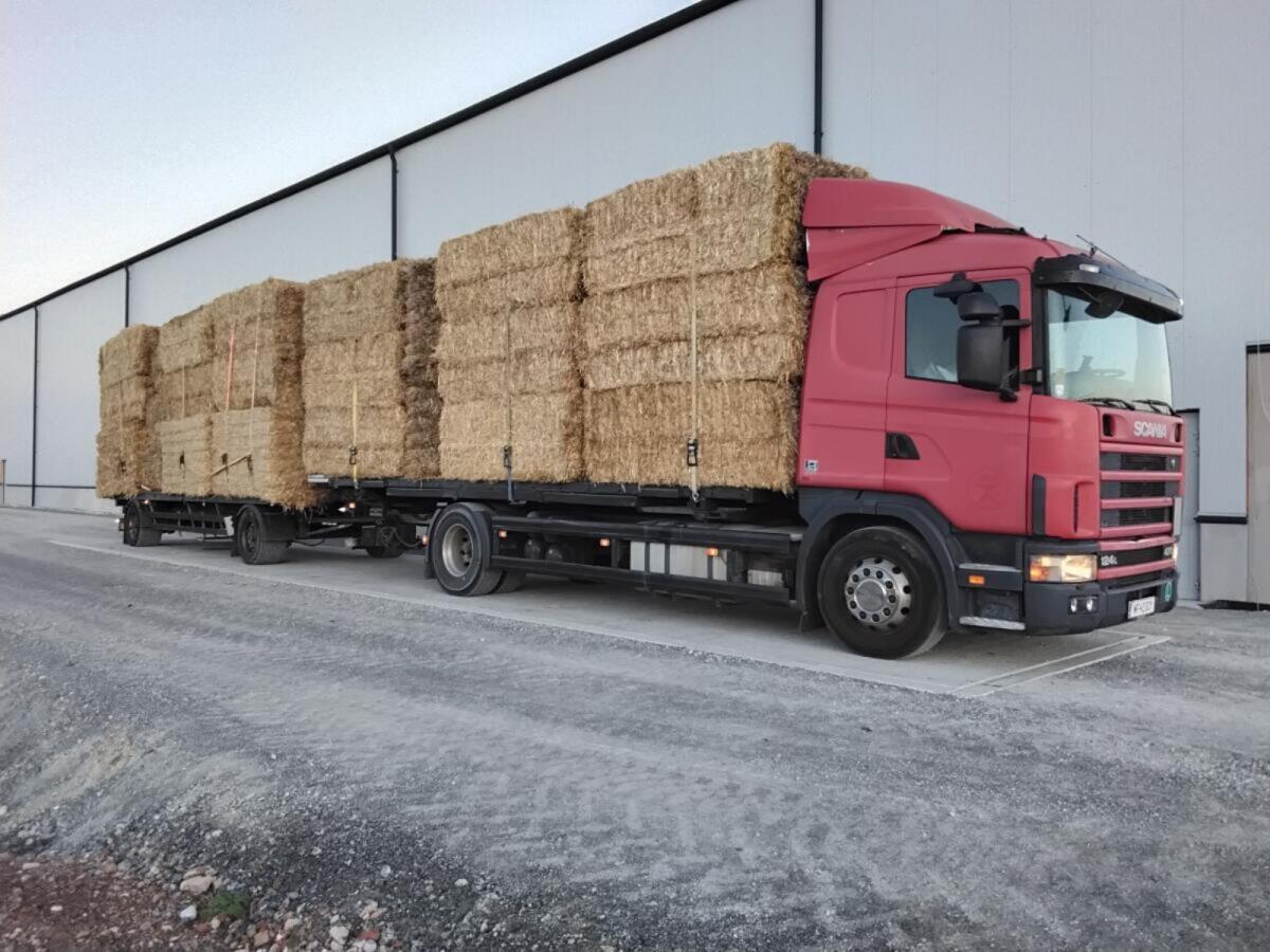 Strohlieferung - zum besten Preis 2