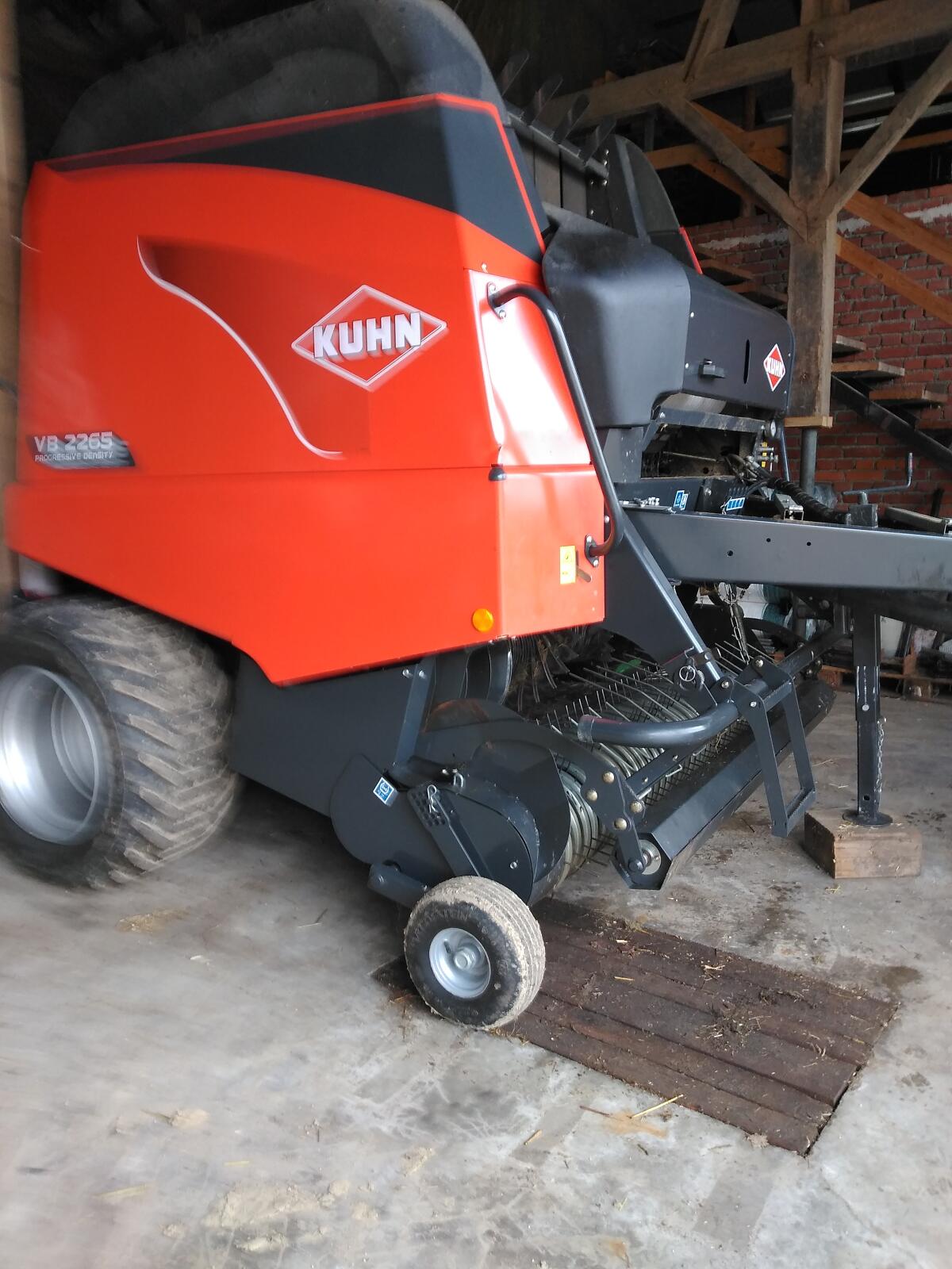 Kuhn 2265 Rundballenpresse 2