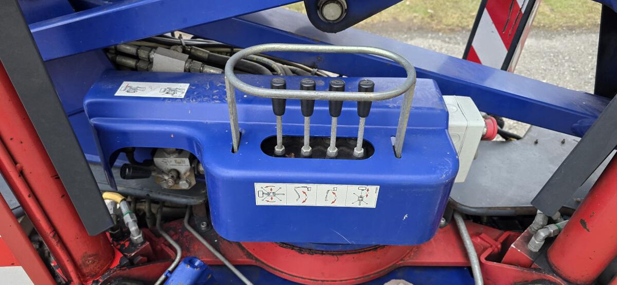 Hinowa Goldlift 1470 Raupenbühne Arbeitsbühne 3