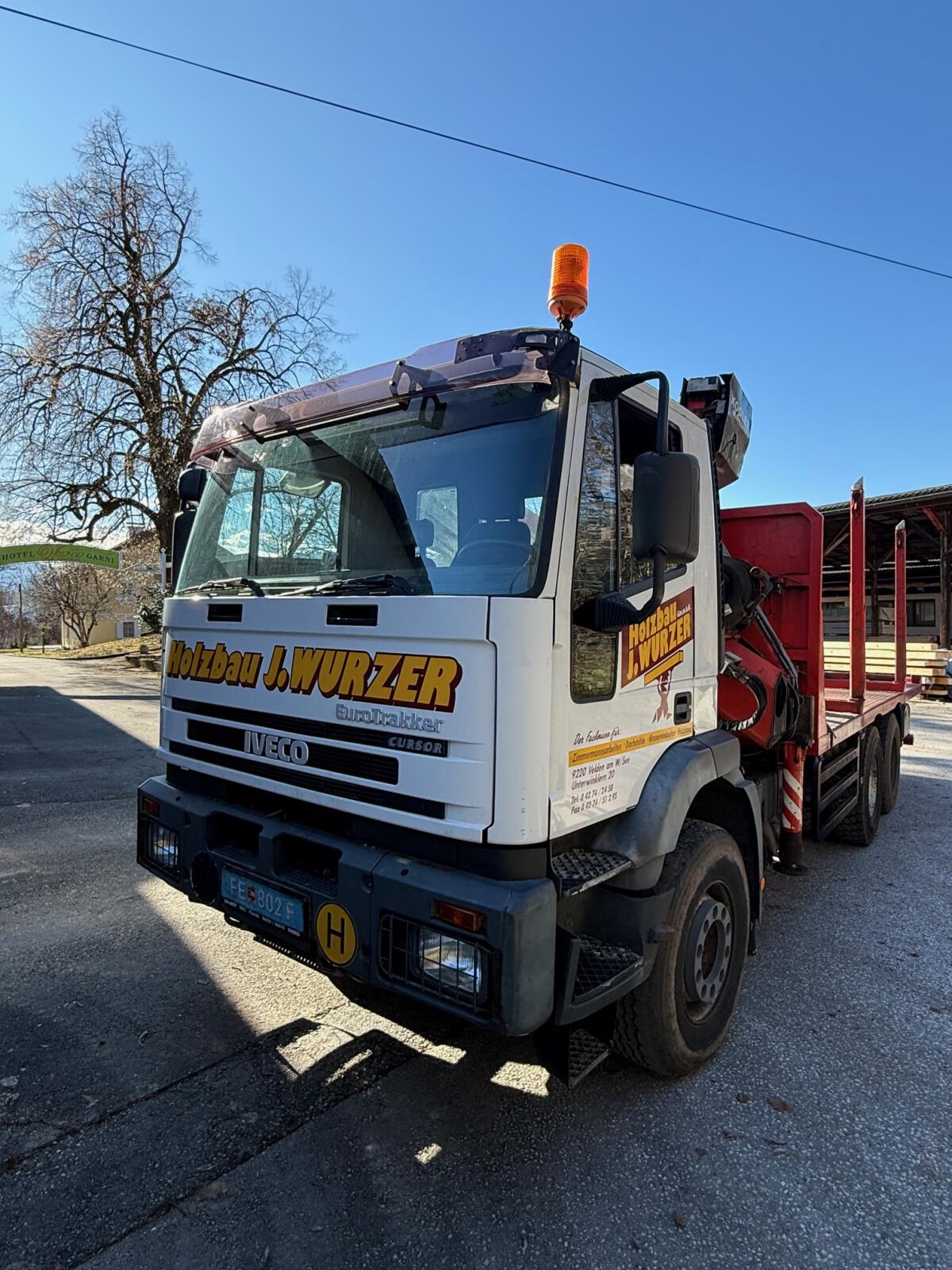 IVECO MP380E35H mit Ladekran Fassi F170A.25 und Arbeitskorb 3