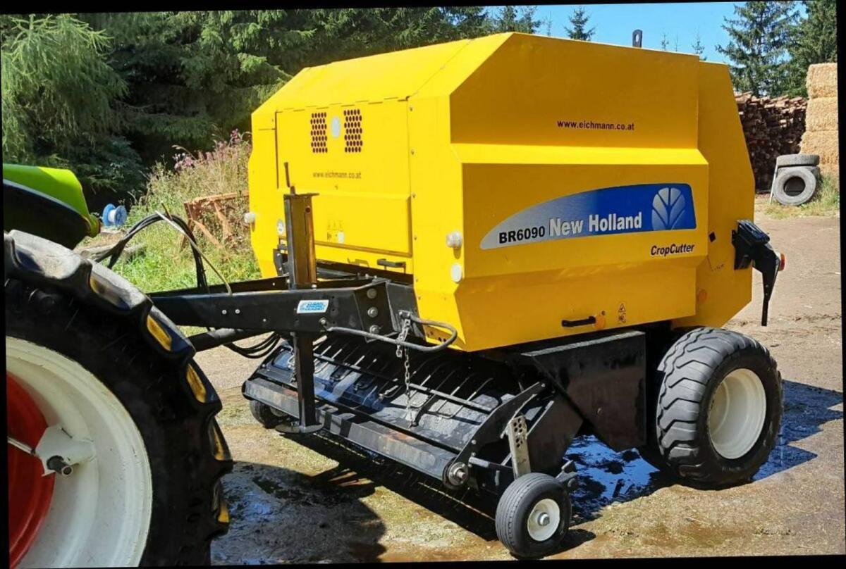 New Holland BR6090 2