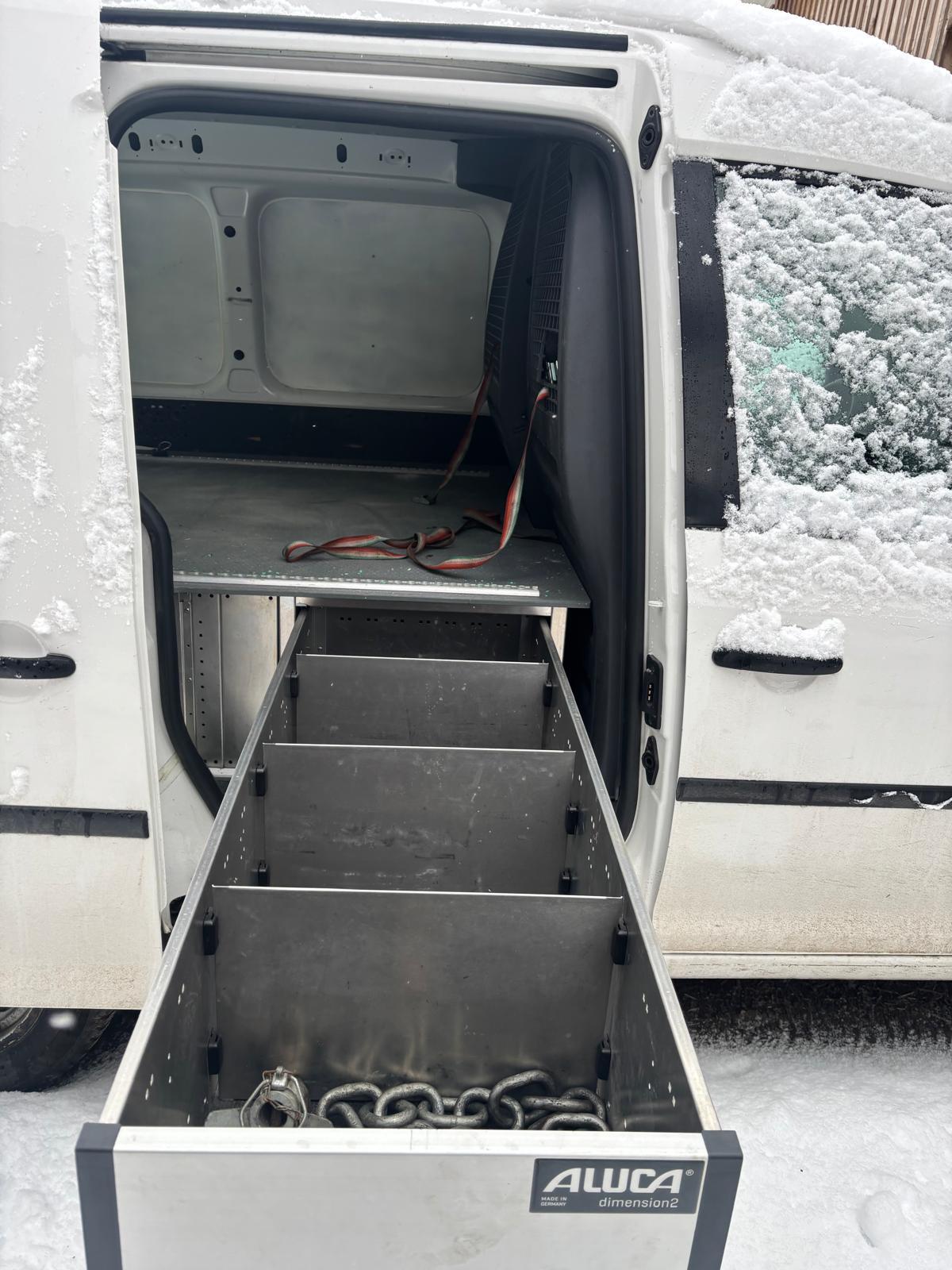 Fahrzeugeinrichtung für VW Caddy Bj. 2014 3