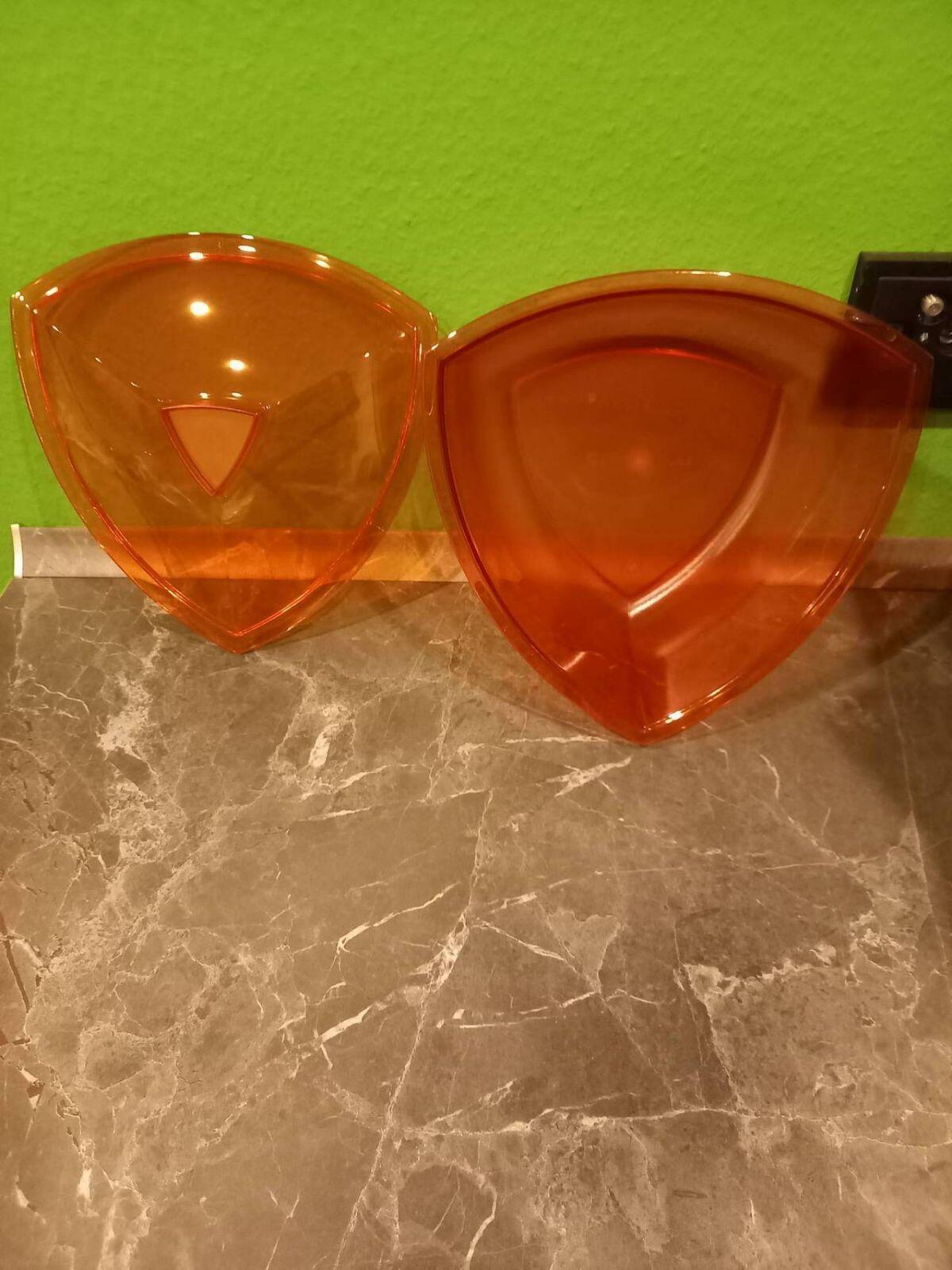 3-eckige Tupperware-Dose 2