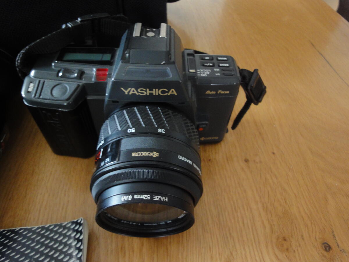 Yashica 230 AF 3