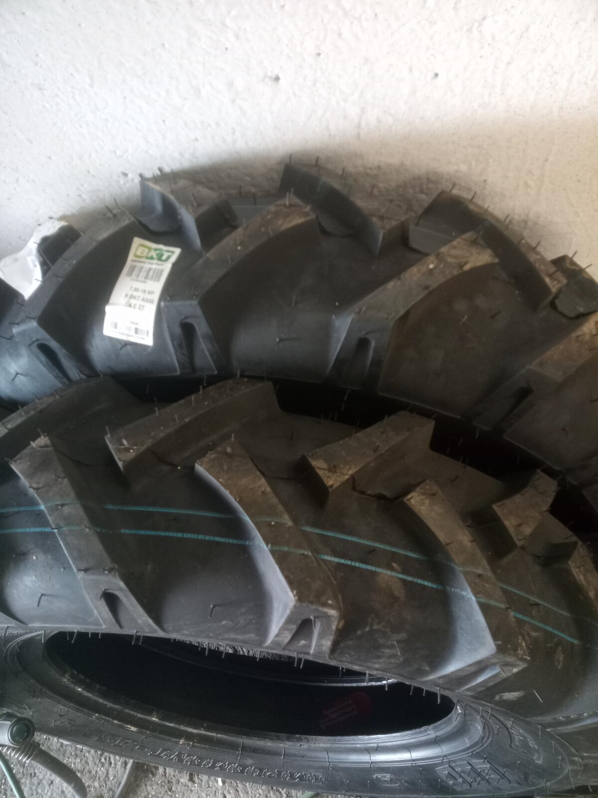 Lindner 520 SA pickerlfrei 2