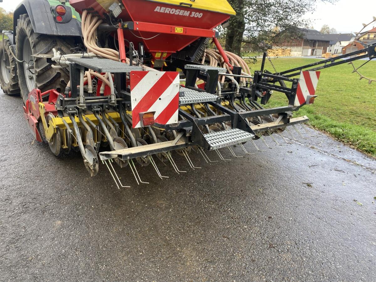 Pöttinger Lion 301+ Aerosem 300 2