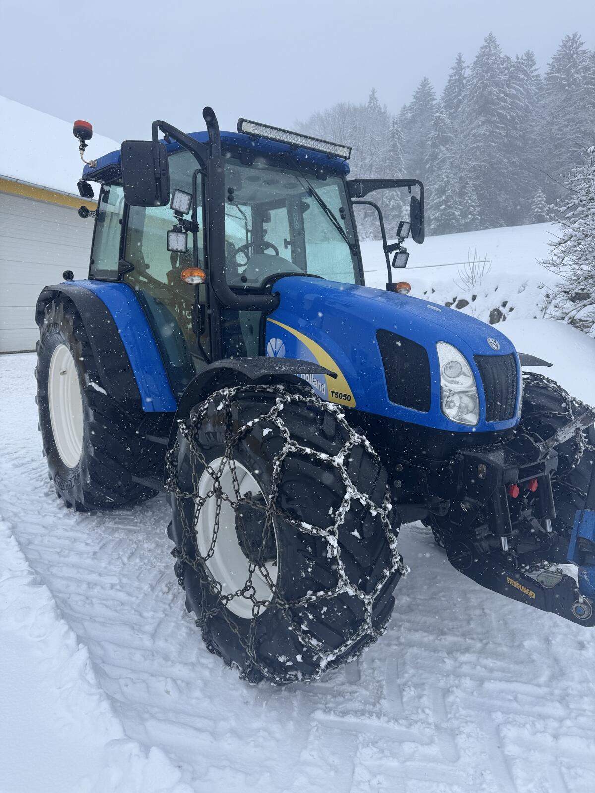 Verkaufe New Holland T5050 3