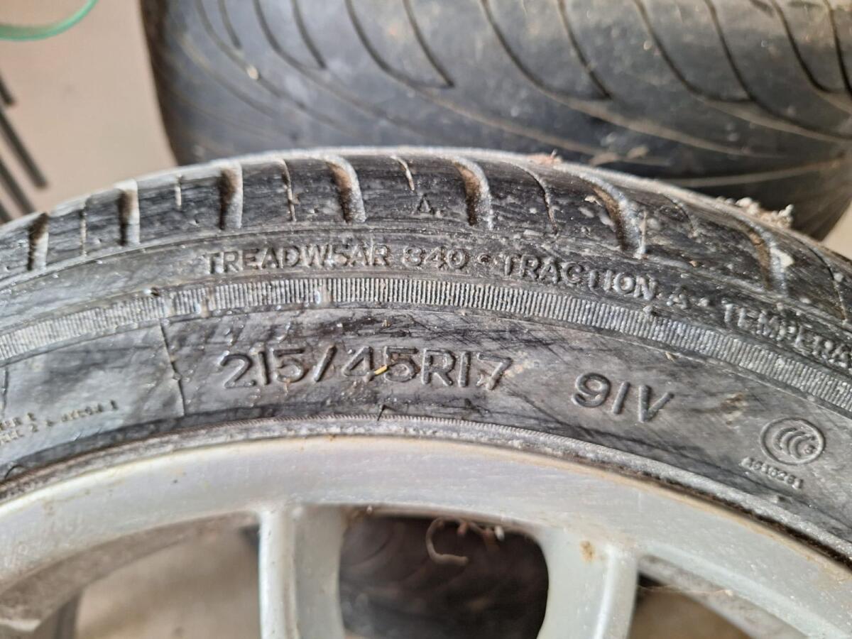 Kompletträder 215/45R17 3