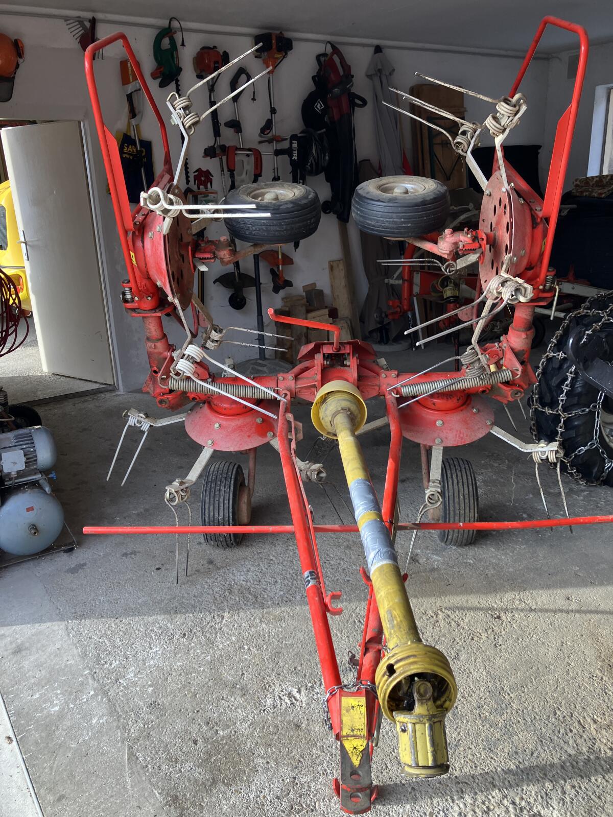 Kreiselheuer Pöttinger Hit 40 A 3