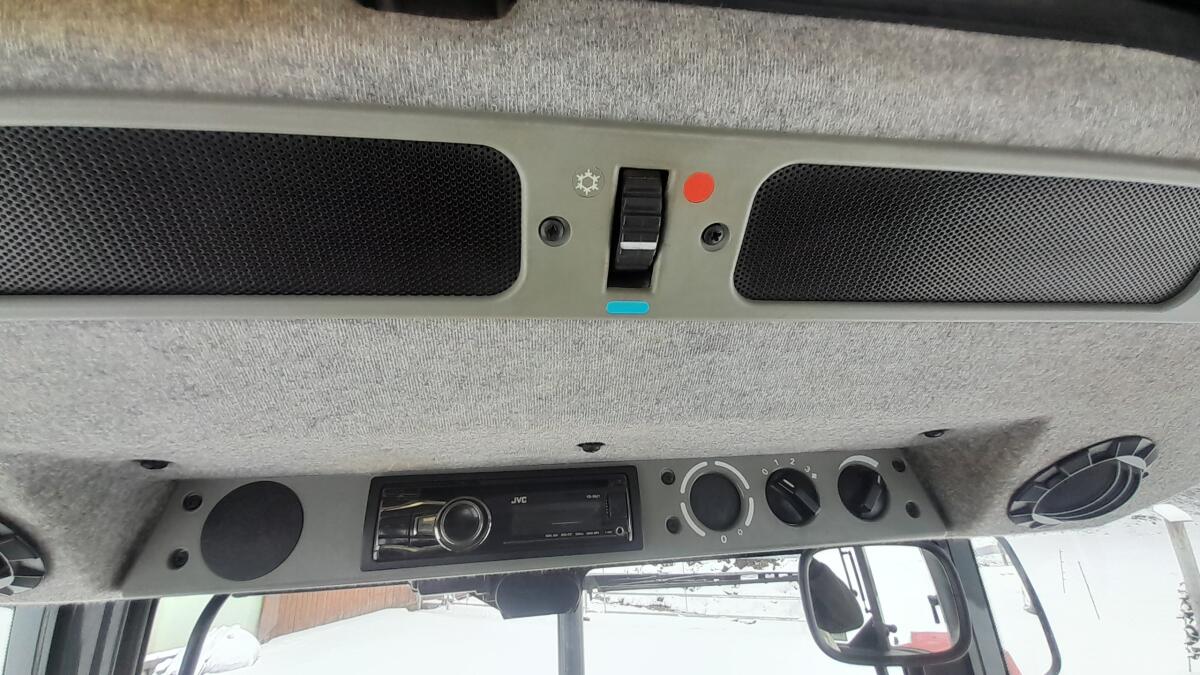 Massey Ferguson 4245 2