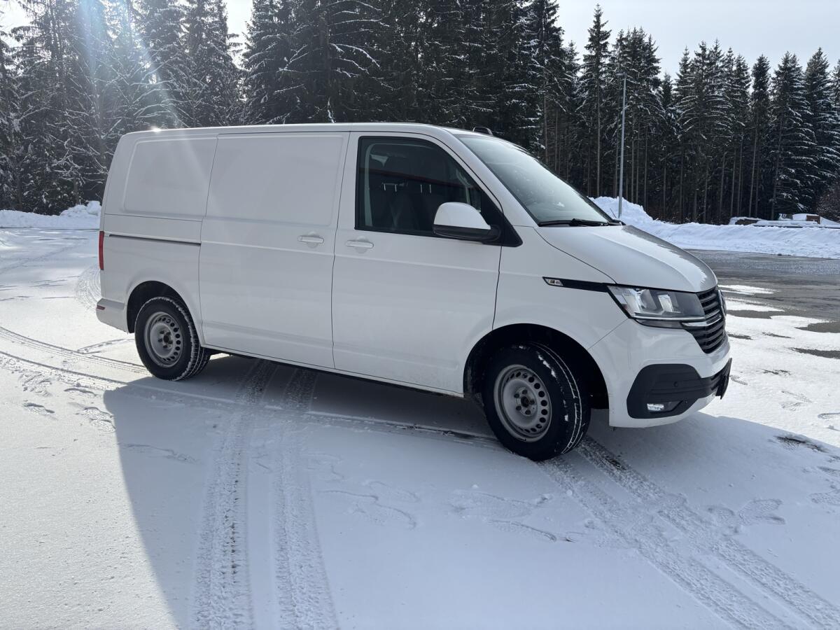VW T6.1 Transporter 3