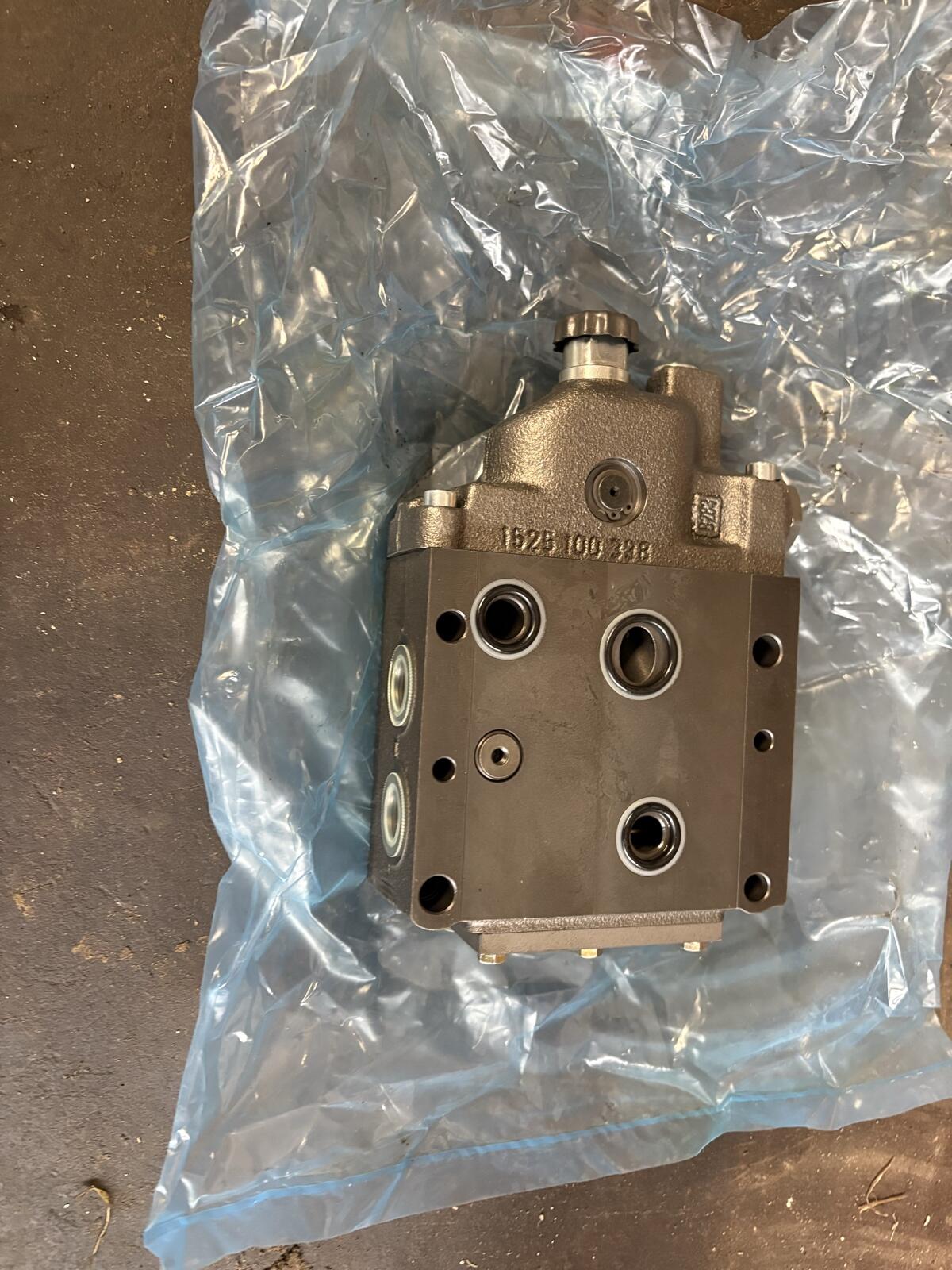 Fendt SB7 Zusatzventil dw 2