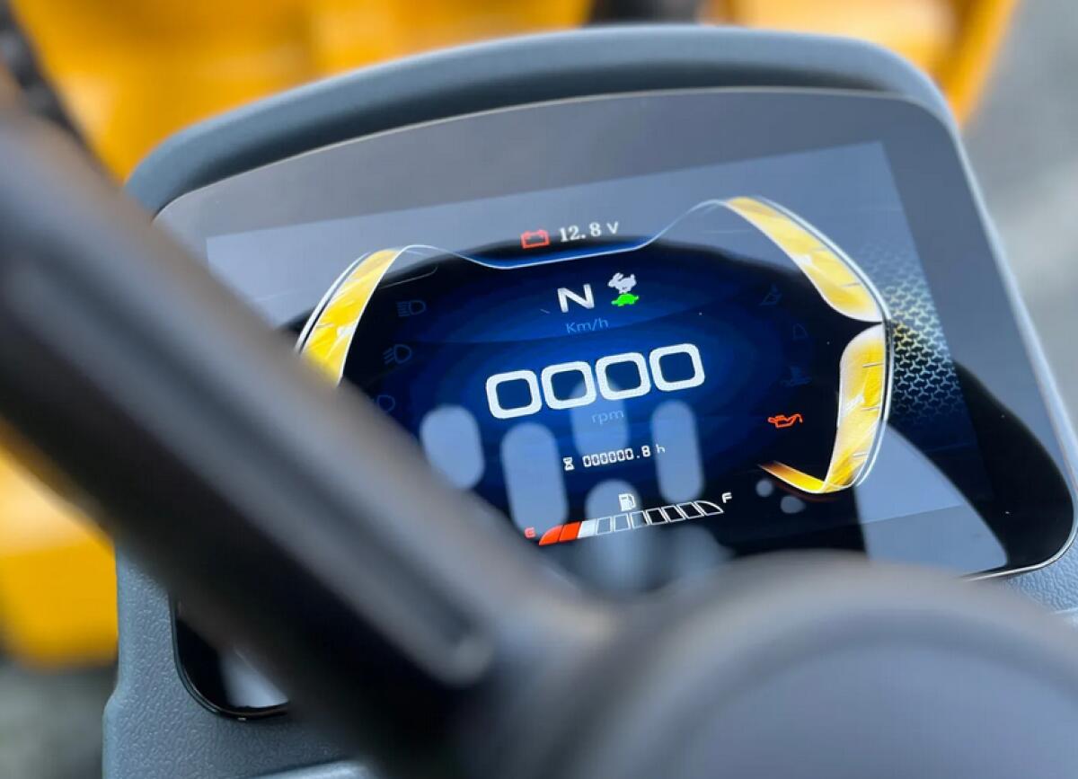 Mini-Teleskop Radlader NEU 4x4 Teleskoparm Yanmar Motor 909T 3