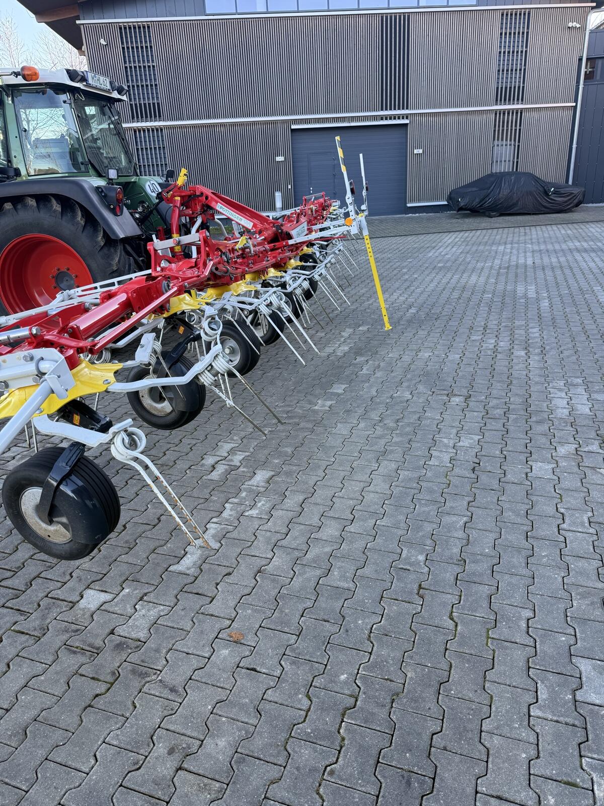 Pöttinger HIT V 11100 Zettkreisel 2