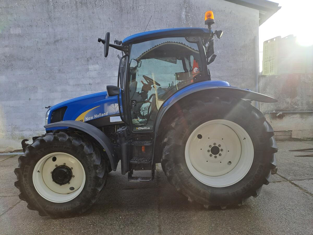 New Holland T6020 Delta 2