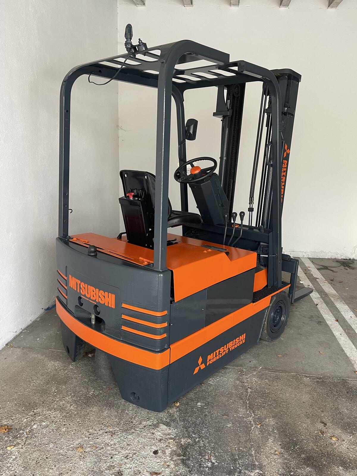 Mitsubishi Stapler mit Seitenverschub 2