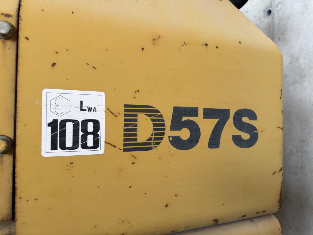 Komatsu D57S 3