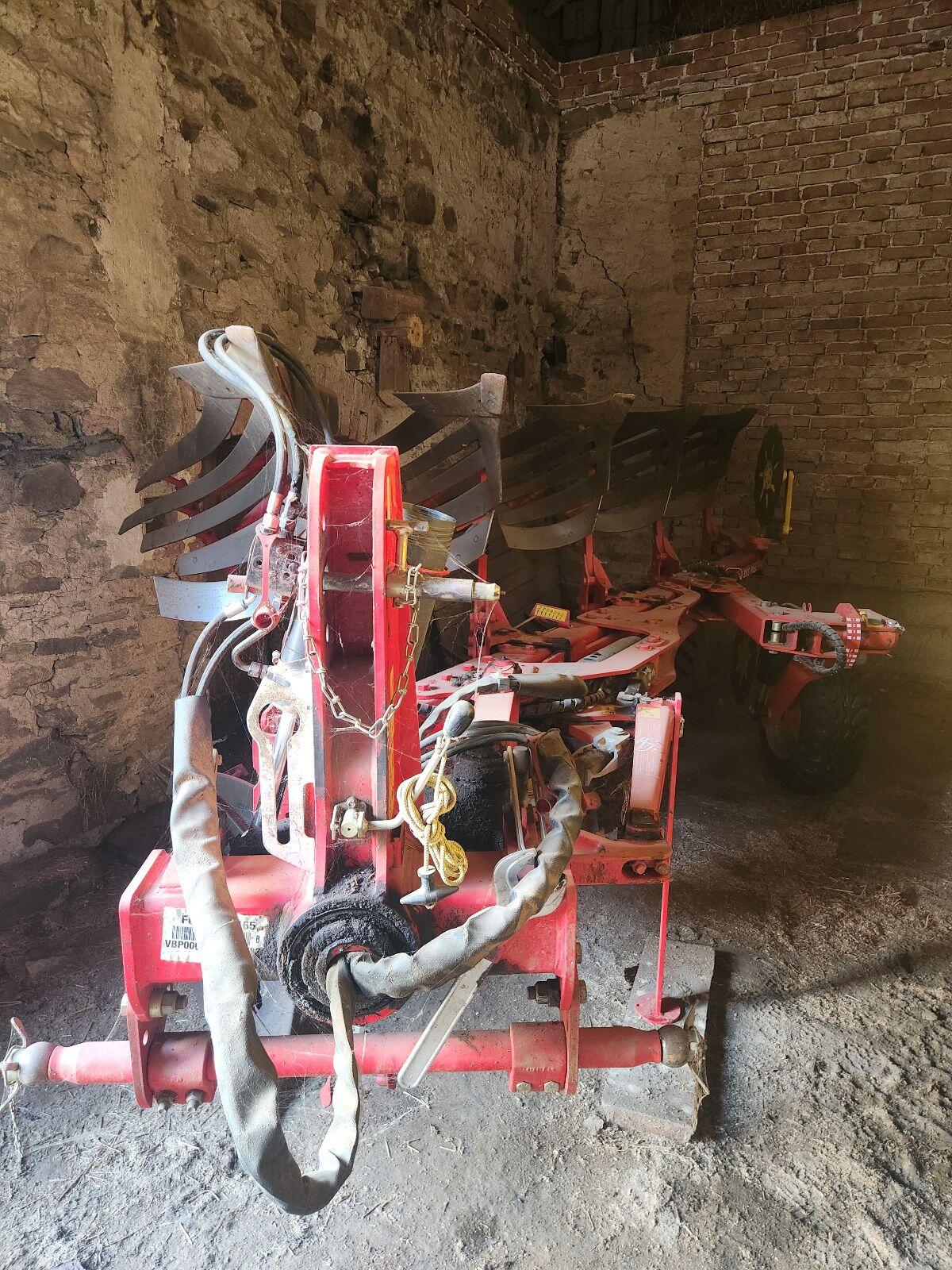 Pöttinger Servo 35S 5-Scharer Plus 3