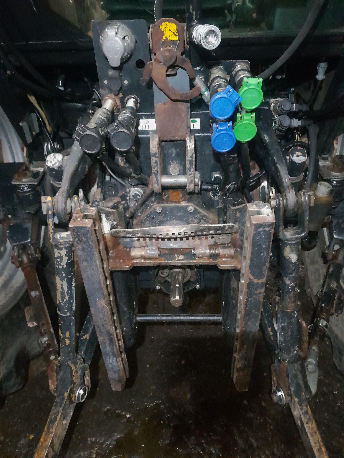 Case JX1100U mit oder ohne Frontlader 3