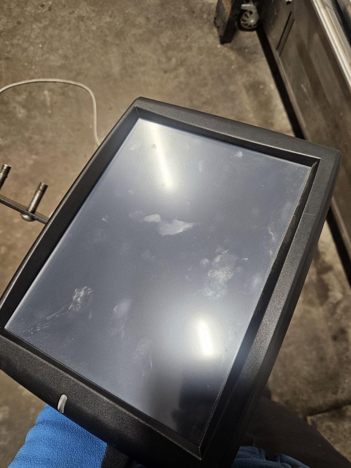 AFS 700 Monitor 3