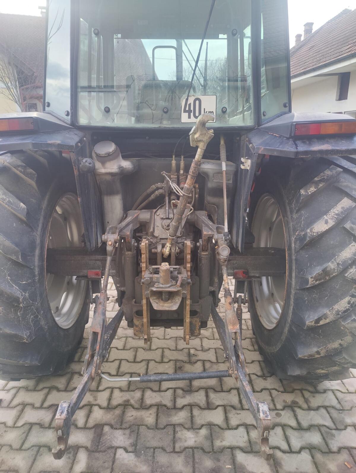 Massey Ferguson 3050 3