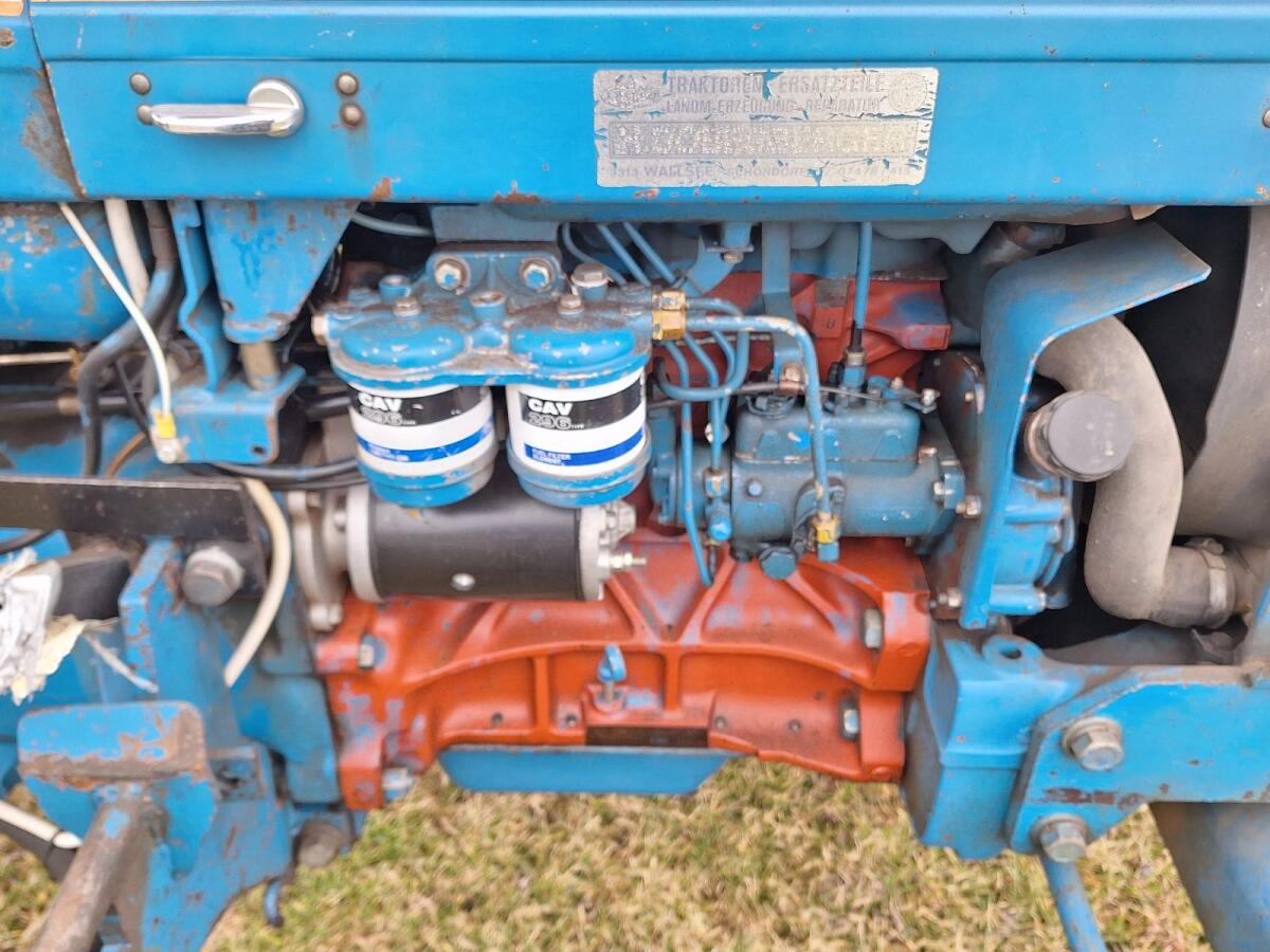 Verkaufe Ford 4610 Traktor 2