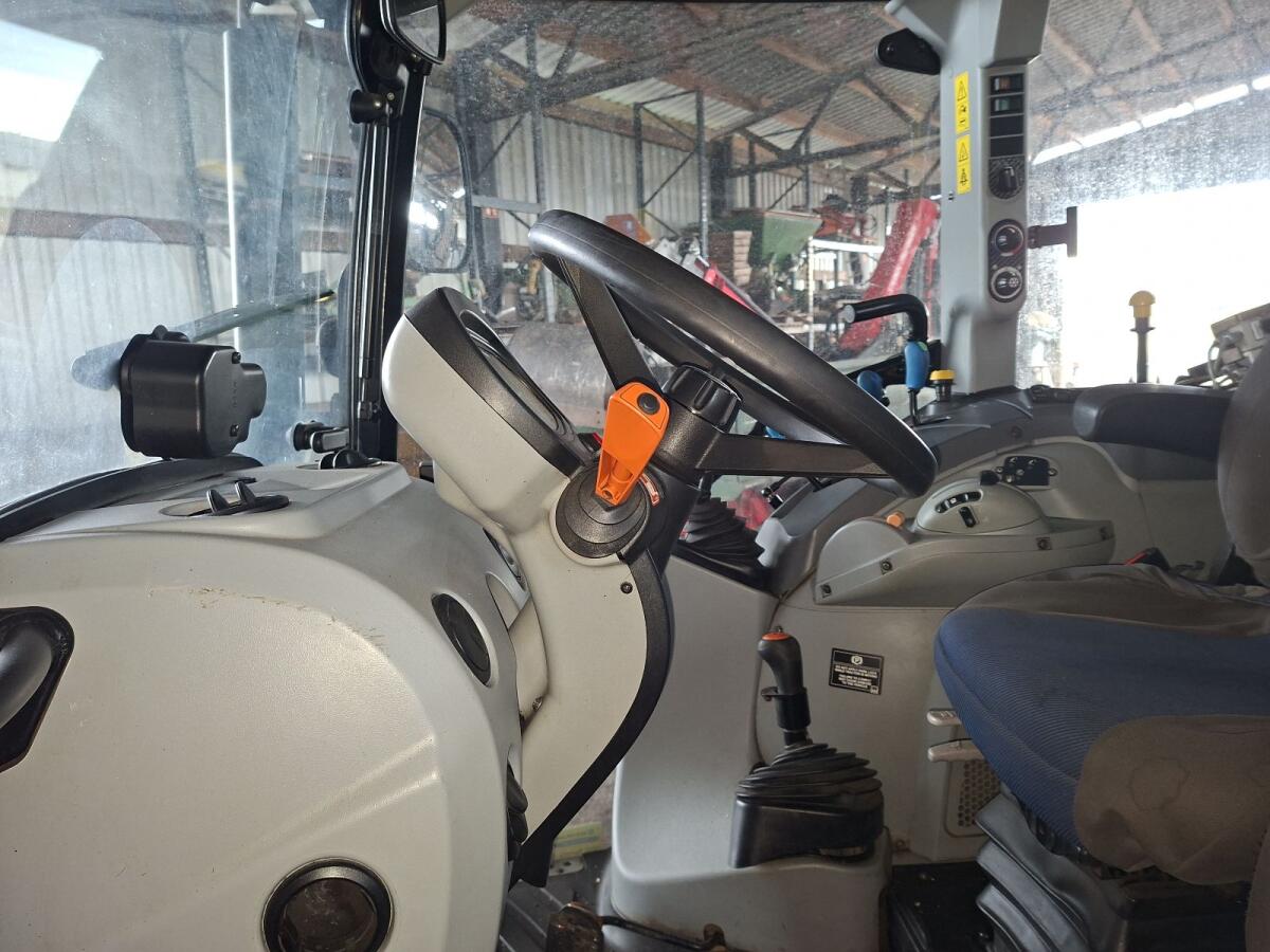 Verkaufe New Holland T4.75 2