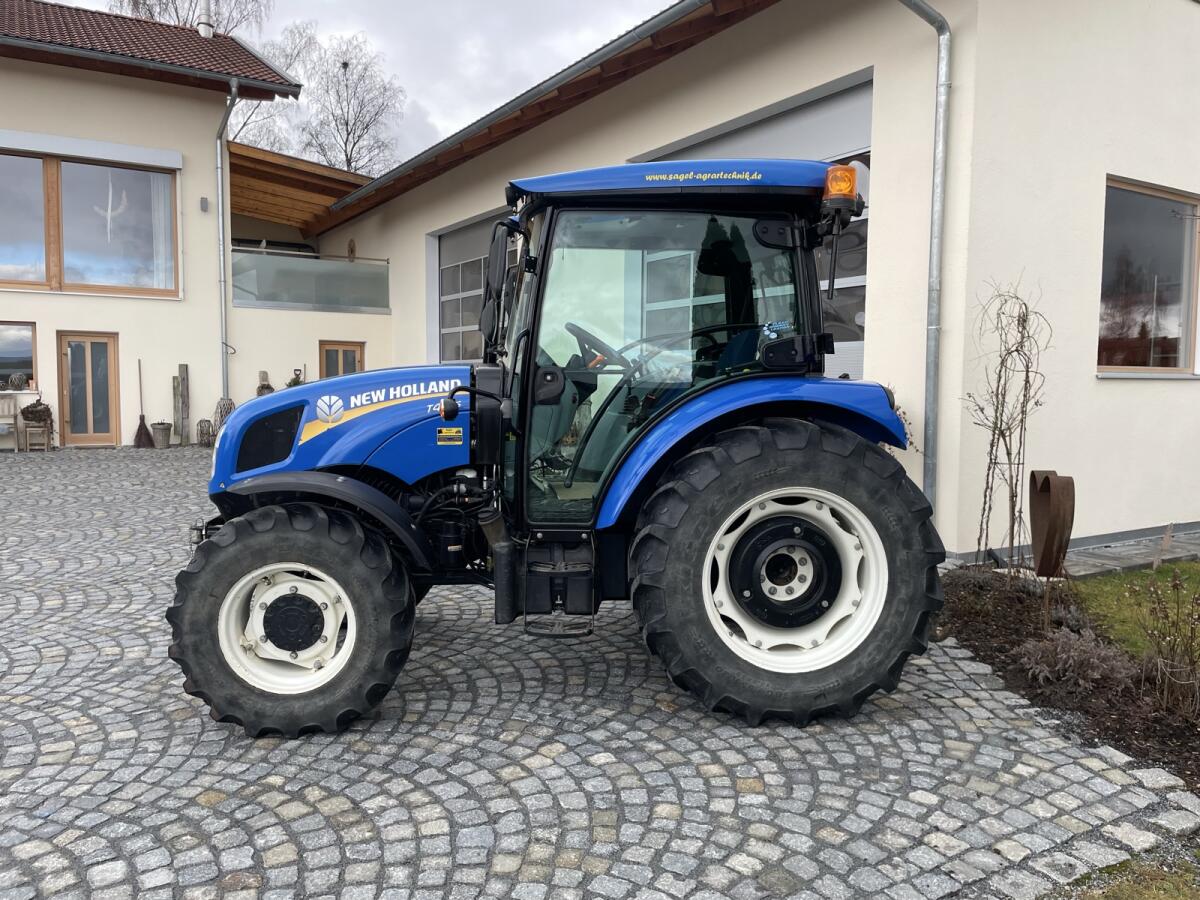 New Holland 4.75 S Traktor 2