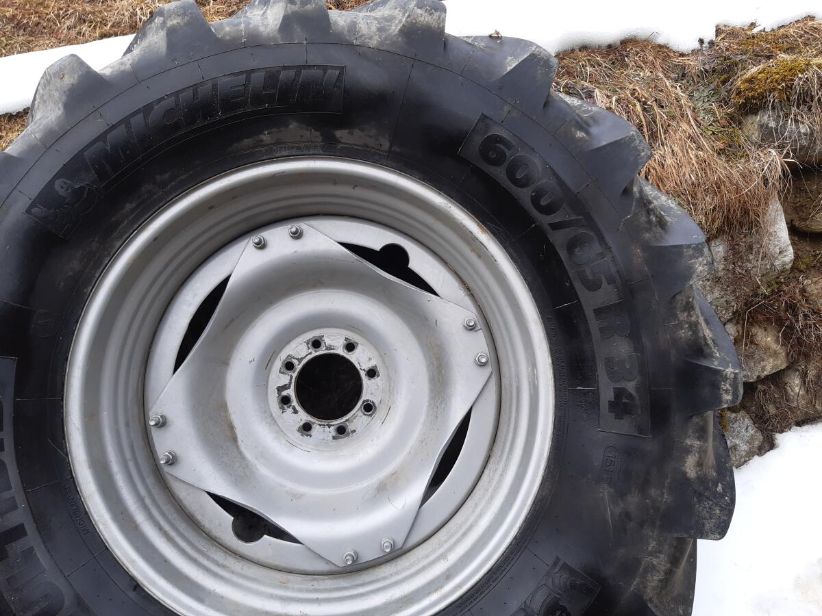 Michelin Reifen 600/65R34 480/65R24 2