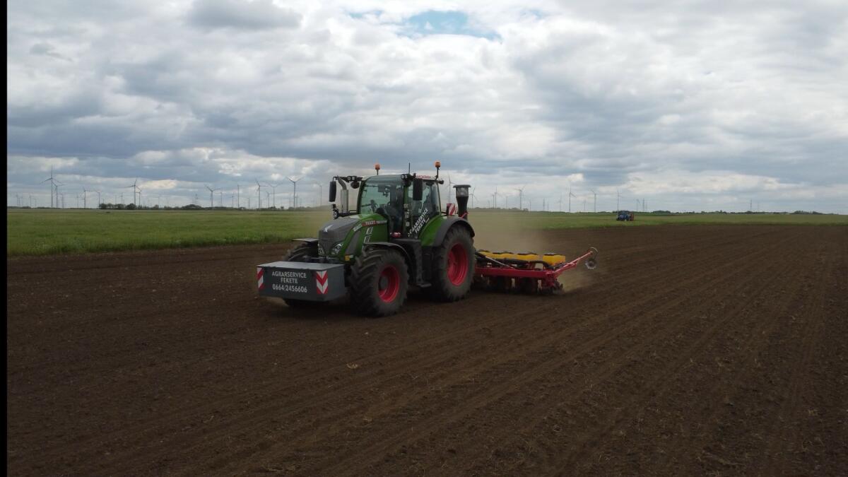 Anbau mit Väderstad Tempo 2