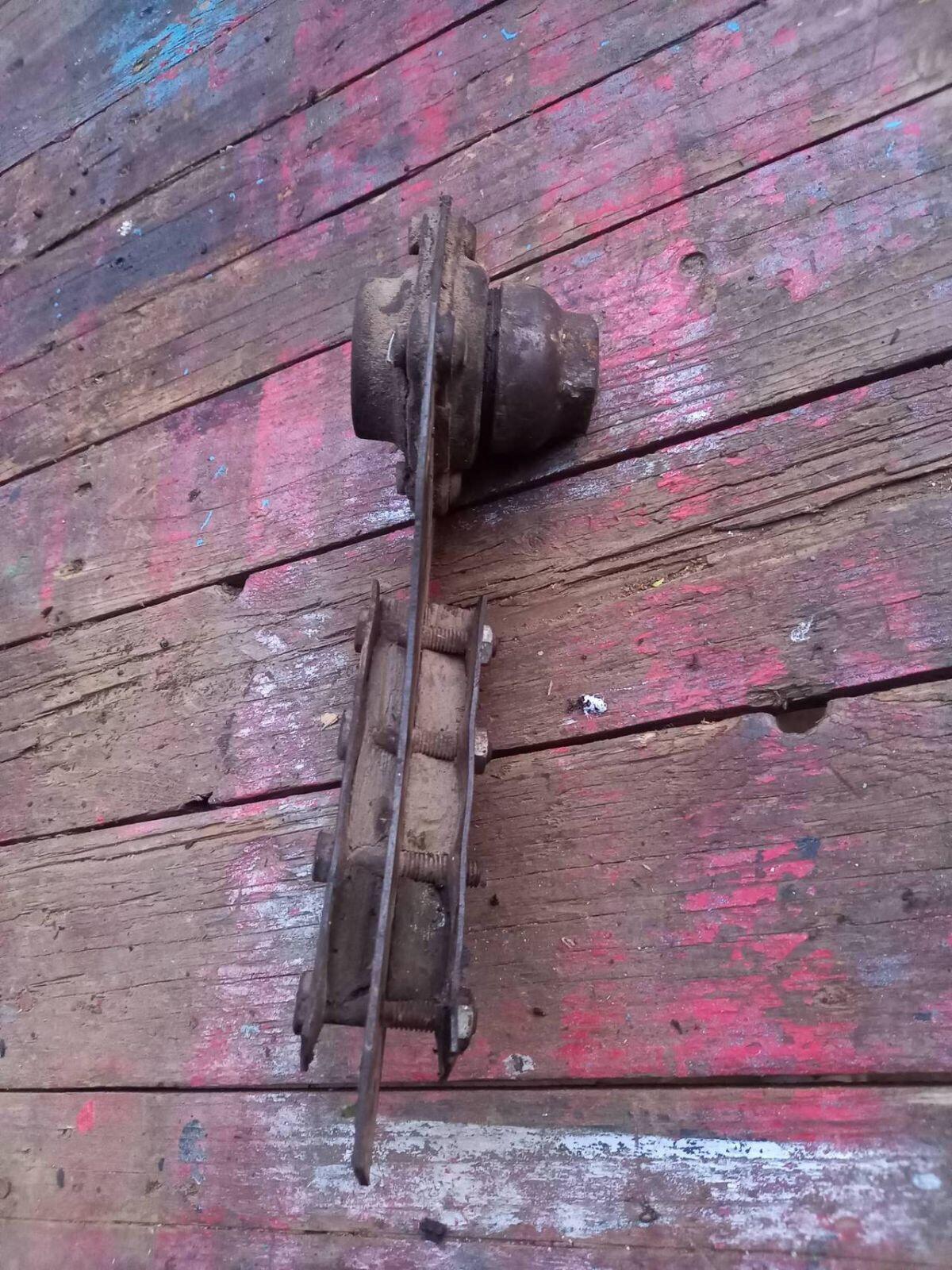 Gebrauchtes Federblech mit Lager IHC Traktor D Reihe 3