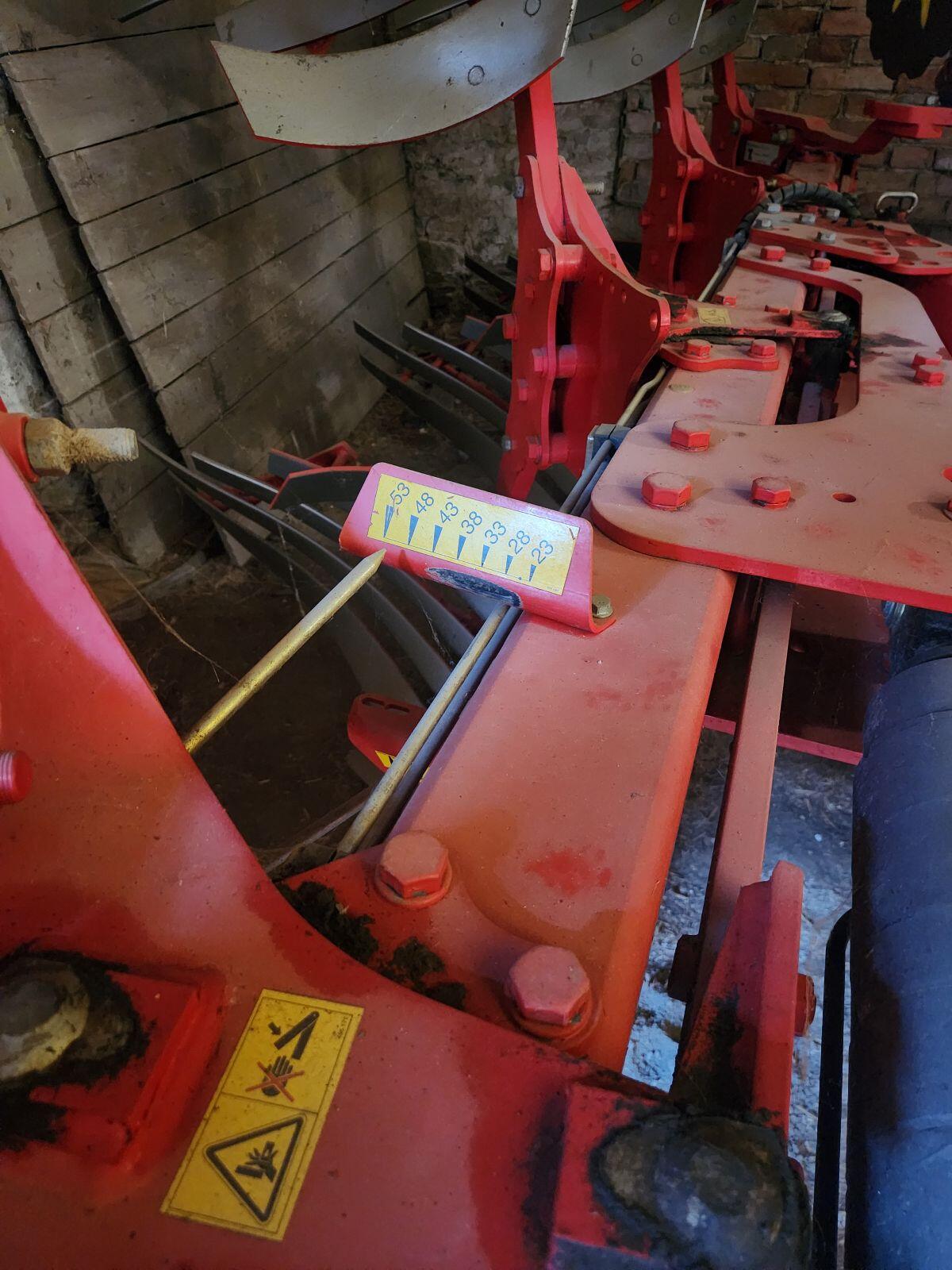 Pöttinger Servo 35S 5-Scharer Plus 3