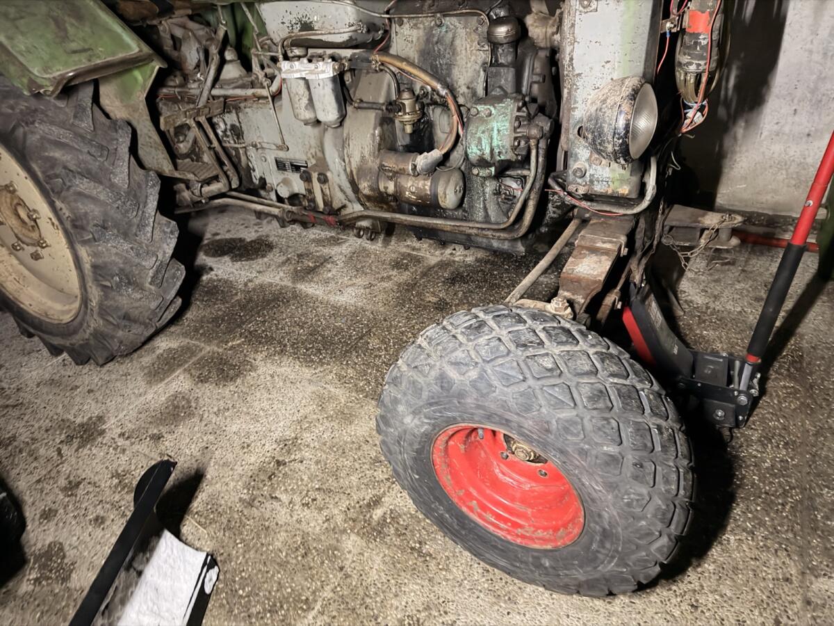 Breitreifen und Felgen für Steyr 3