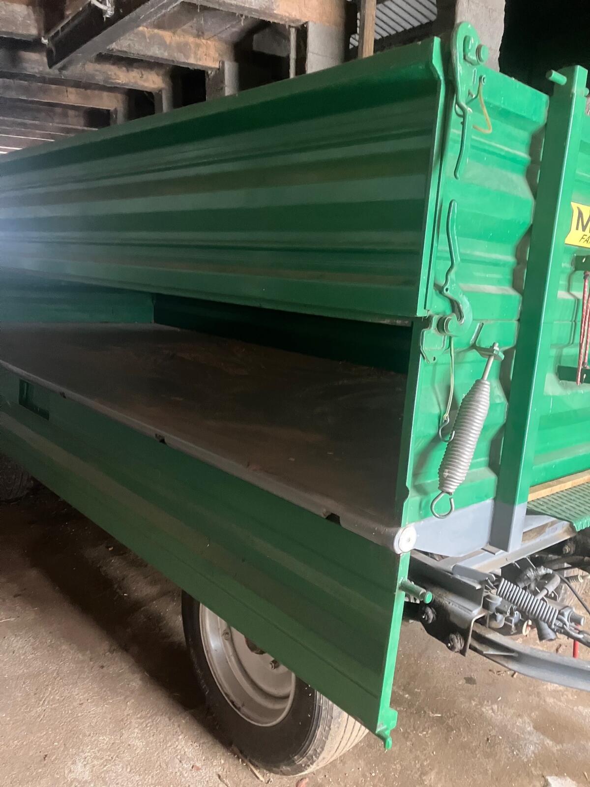 Müllner Zweiseiten-Kipper 3