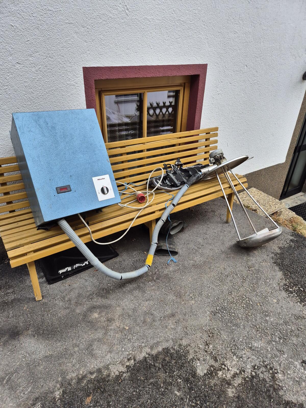 Verkaufe Milchtank 3