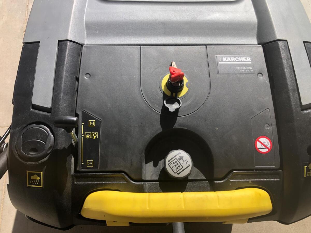 Kärcher Kehrmaschine KM 75/40 W 3