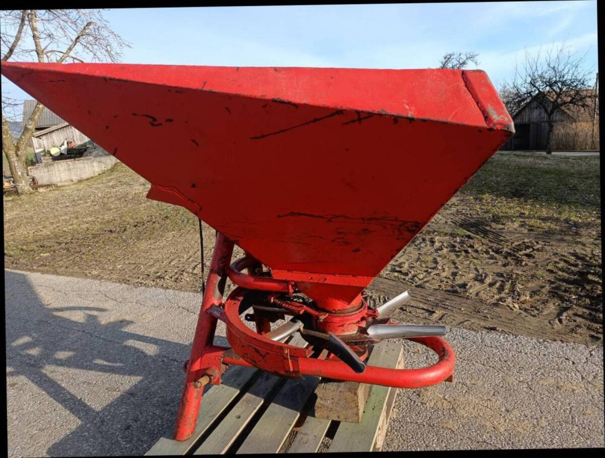 Lely Düngerstreuer 3