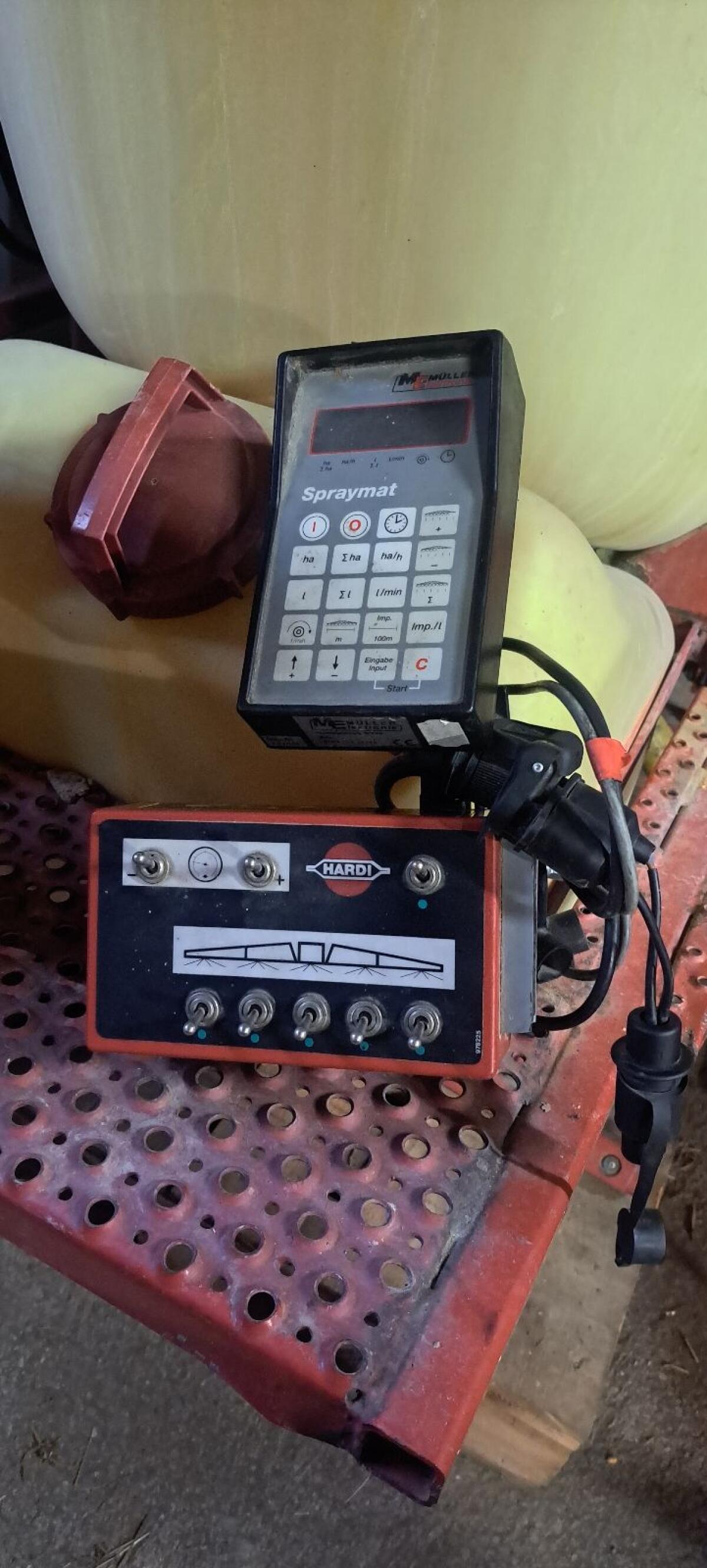 Hardi 800 l Spritze 2